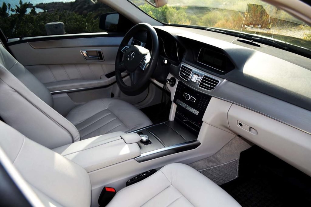 Στόλος mercedes2 πολυτελείς μεταφορές προσωπικές μεταφορές